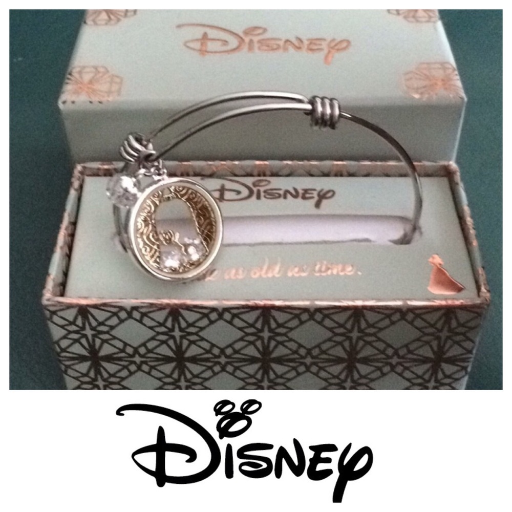 🆕Disney Collectible Bracelet ⭐️